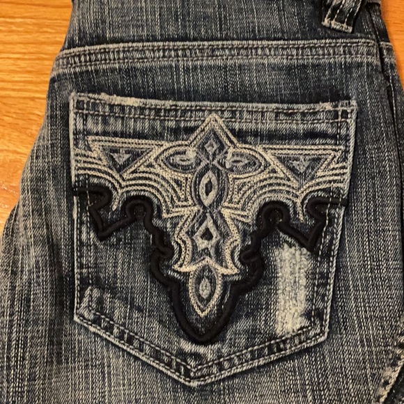 Jeans - Picture 2 of 4